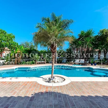 El Paraiso Deluxe Villa